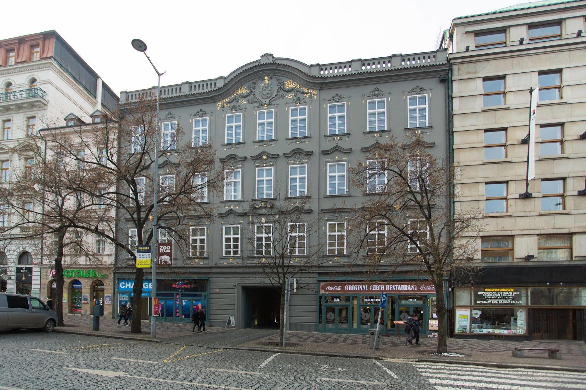 Picasso Apartments Prague Exterior photo